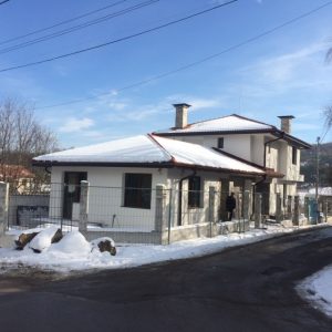 Строителни работи къща в Железница